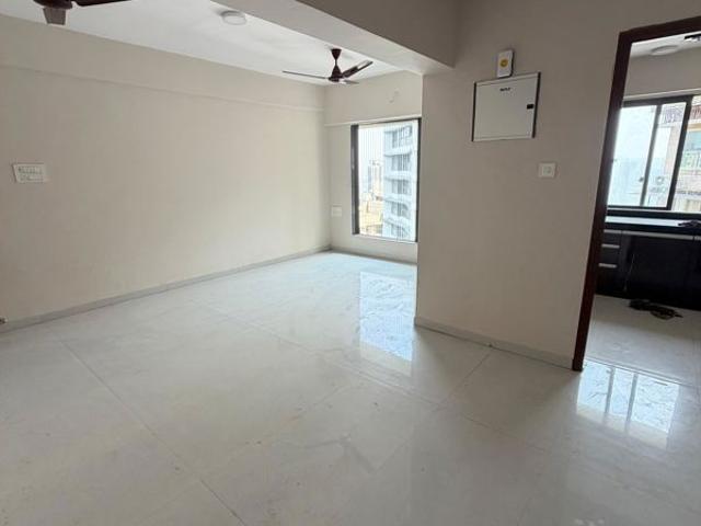 Rental | 2 BHK 680 Sq.Ft. Apartment in Dadar West