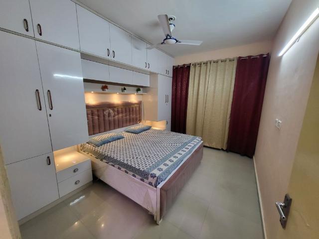 Rental | 2 BHK 698 Sq.Ft. Apartment in Pyramid Urban Homes 3