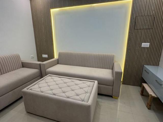 Rental | 2 BHK 699 Sq.Ft. Apartment in Pyramid Midtown