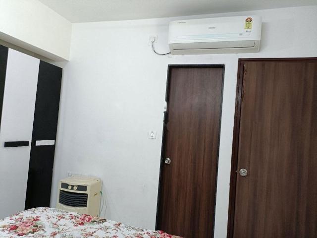 Rental | 2 BHK 690 Sq.Ft. Apartment in Runwal Eirene
