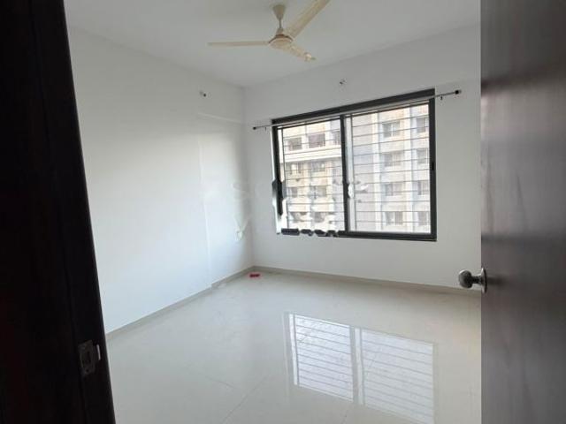 Rental | 2 BHK 709 Sq.Ft. Apartment in Manav La Centra