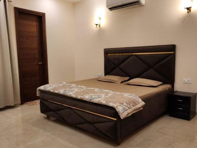 Rental | 2 BHK + 700 Sq.Ft. Apartment in West End River View