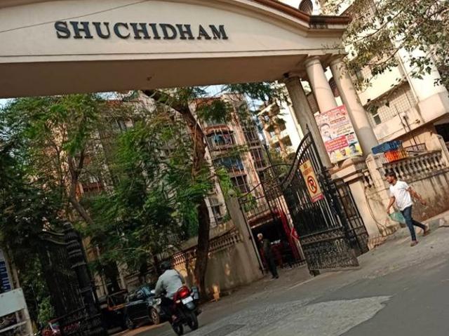 Rental | 2 BHK + 700 Sq.Ft. Apartment in Yashodham Complex