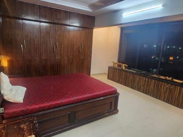 Rental | 2 BHK 700 Sq.Ft. Apartment in Andheri CHS