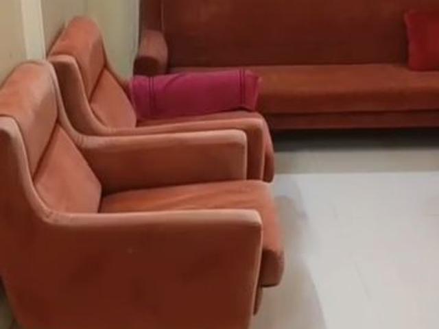 Rental | 2 BHK 700 Sq.Ft. Apartment in Andheri CHS