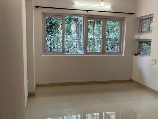 Rental | 2 BHK + 700 Sq.Ft. Apartment in Bandra West
