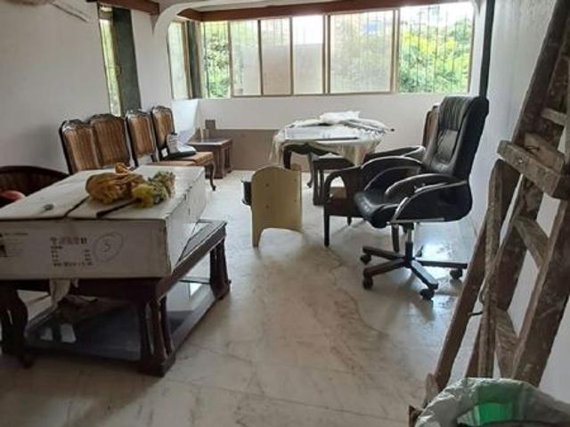 Rental | 2 BHK + 700 Sq.Ft. Apartment in Bandra West