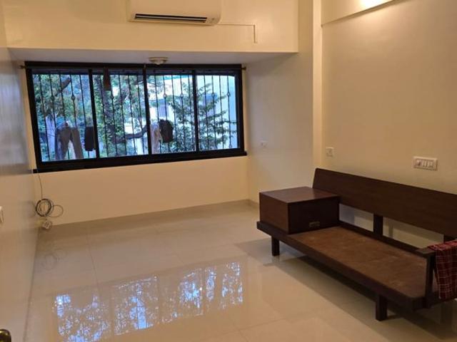 Rental | 2 BHK + 700 Sq.Ft. Apartment in Bandra West