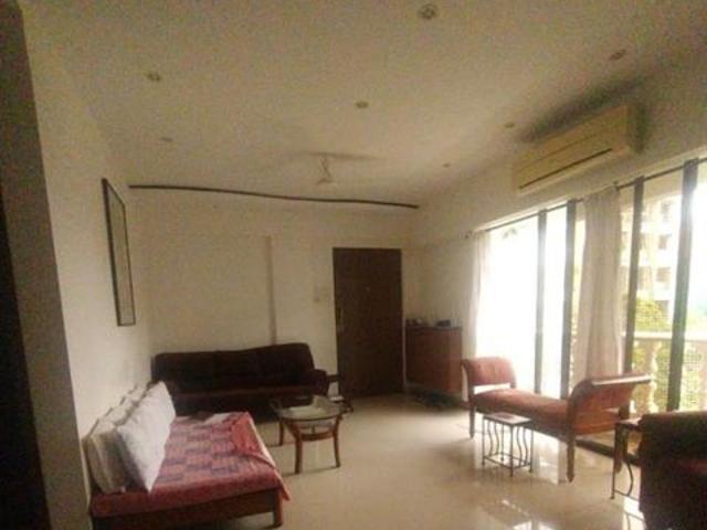 Rental | 2 BHK + 700 Sq.Ft. Apartment in Bandra West