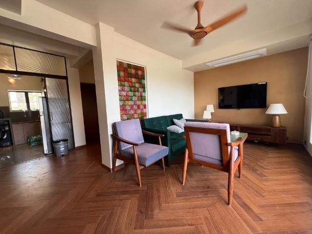 Rental | 2 BHK + 700 Sq.Ft. Apartment in Bandra West