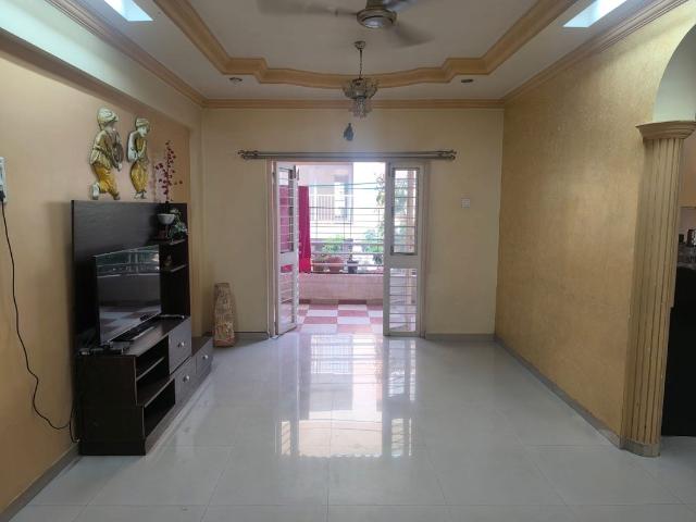 Rental | 2 BHK + 700 Sq.Ft. Apartment in GK Rose County