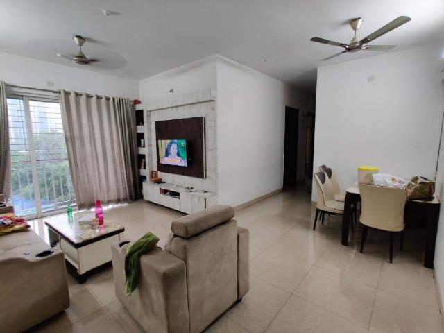 Rental | 2 BHK 700 Sq.Ft. Apartment in Ghodbunder Road