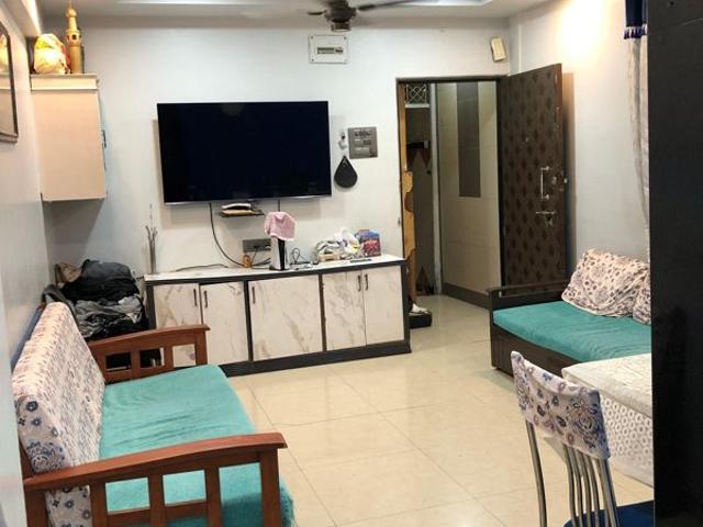 Rental | 2 BHK + 700 Sq.Ft. Apartment in Juhu