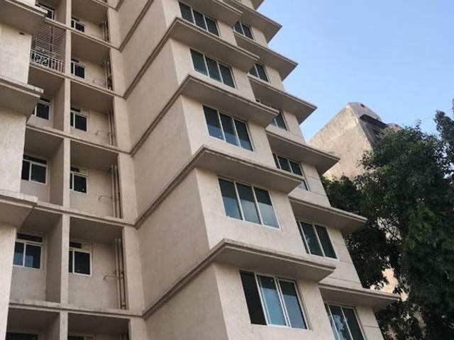 Rental | 2 BHK 700 Sq.Ft. Apartment in Kandivali East