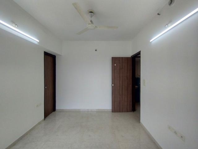 Rental | 2 BHK 700 Sq.Ft. Apartment in Kalpataru Pristine