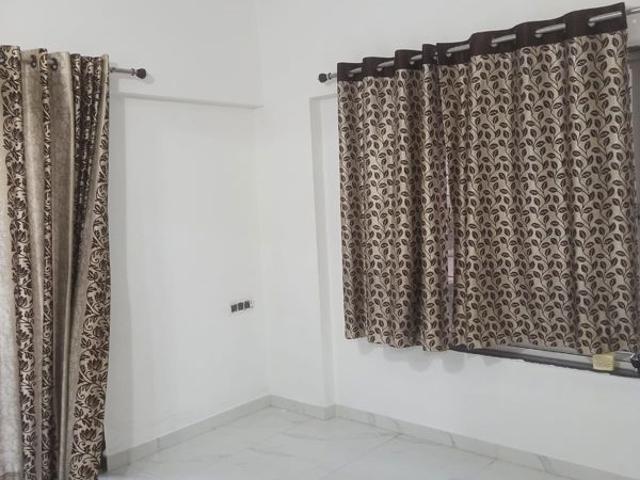 Rental | 2 BHK 700 Sq.Ft. Apartment in Kwality Mrudang Residency