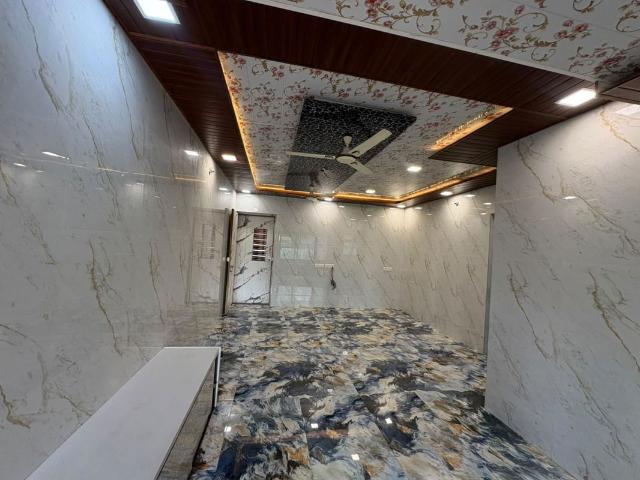 Rental | 2 BHK + 700 Sq.Ft. Apartment in Lokpuram Complex