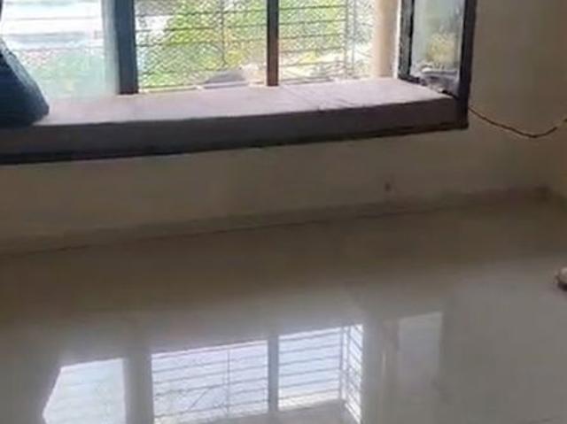 Rental | 2 BHK 700 Sq.Ft. Apartment in Luv Kush Tower