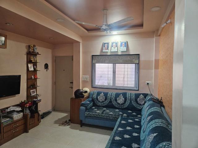 Rental | 2 BHK + 700 Sq.Ft. Apartment in Mayur Colony
