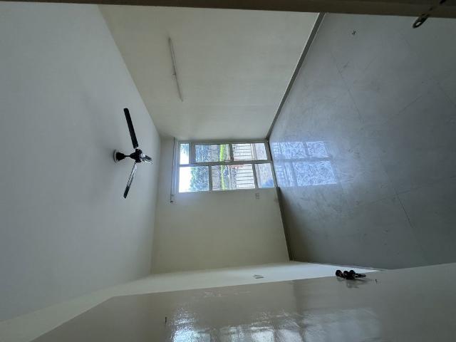 Rental | 2 BHK 700 Sq.Ft. Apartment in Pyramid Square