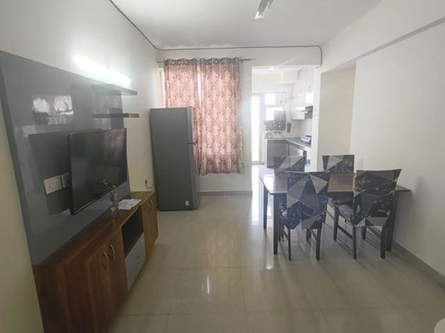 Rental | 2 BHK 700 Sq.Ft. Apartment in Shree Vardhman Green Court