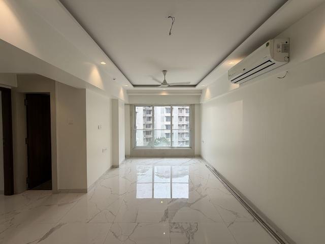 Rental | 2 BHK 703 Sq.Ft. Apartment in Elegant Navratnamala CHS