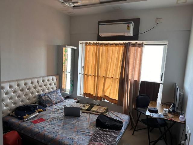 Rental | 2 BHK 715 Sq.Ft. Apartment in Romell Aether