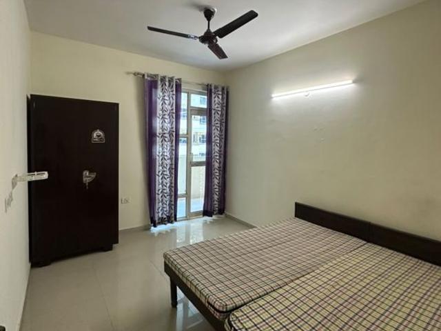 Rental | 2 BHK 710 Sq.Ft. Apartment in Pyramid Square 67A