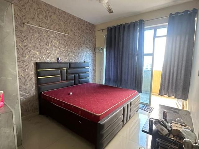 Rental | 2 BHK 710 Sq.Ft. Apartment in Pyramid Urban Homes 3