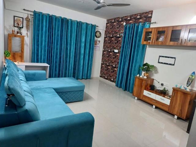 Rental | 2 BHK 711 Sq.Ft. Apartment in Yashada Splendid Lakeview
