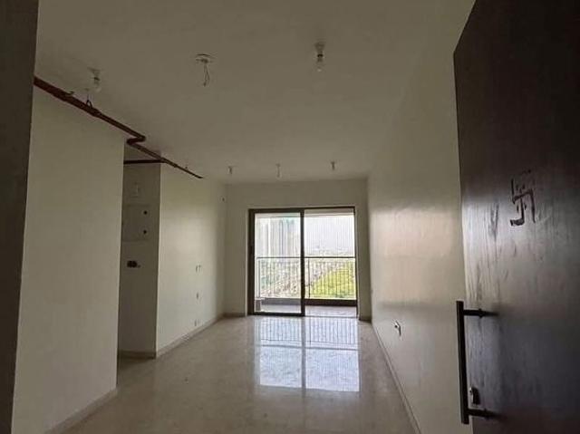 Rental | 2 BHK 711 Sq.Ft. Apartment in Kalpataru Paramount A