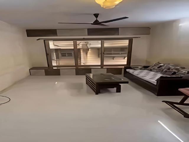 Rental | 2 BHK 725 Sq.Ft. Apartment in Matunga East