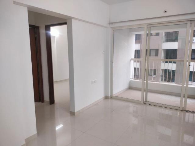 Rental | 2 BHK 720 Sq.Ft. Apartment in Akshay Yash Grecia