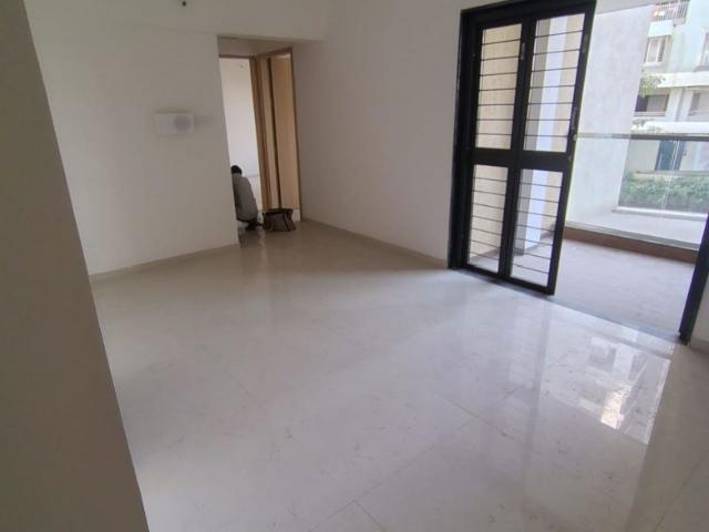 Rental | 2 BHK 720 Sq.Ft. Apartment in Kohinoor Courtyard One