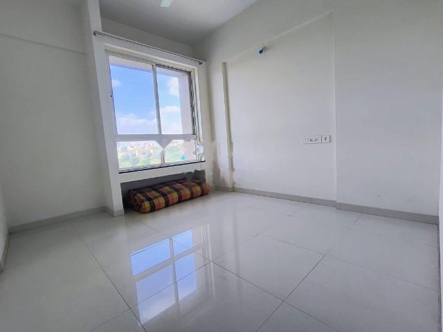 Rental | 2 BHK 720 Sq.Ft. Apartment in Nyati Elan