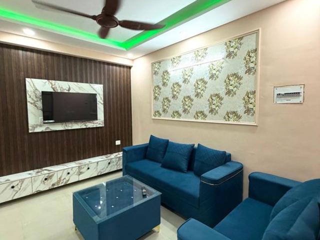 Rental | 2 BHK 720 Sq.Ft. Apartment in Pyramid Midtown