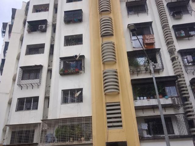 Rental | 2 BHK 720 Sq.Ft. Apartment in Shreeji Complex Dahisar West