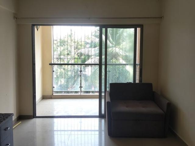 Rental | 2 BHK 735 Sq.Ft. Apartment in Shreeji Splendor