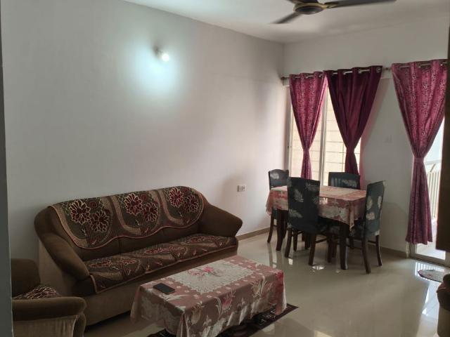 Rental | 2 BHK 730 Sq.Ft. Apartment in Mantra Essence