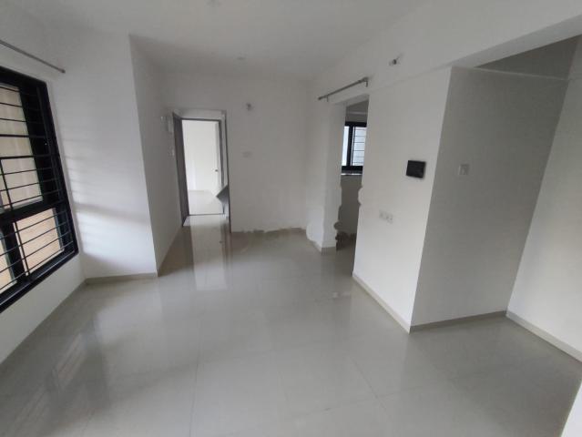 Rental | 2 BHK 740 Sq.Ft. Apartment in Kohinoor Sportsville