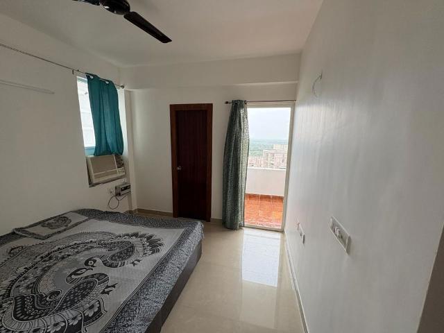 Rental | 2 BHK 750 Sq.Ft. Apartment in Zara Rossa