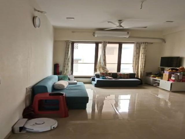 Rental | 2 BHK 750 Sq.Ft. Apartment in Dadar West