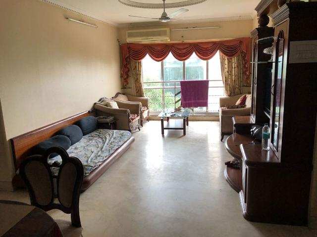 Rental | 2 BHK 750 Sq.Ft. Apartment in Dipti Flora Khar West