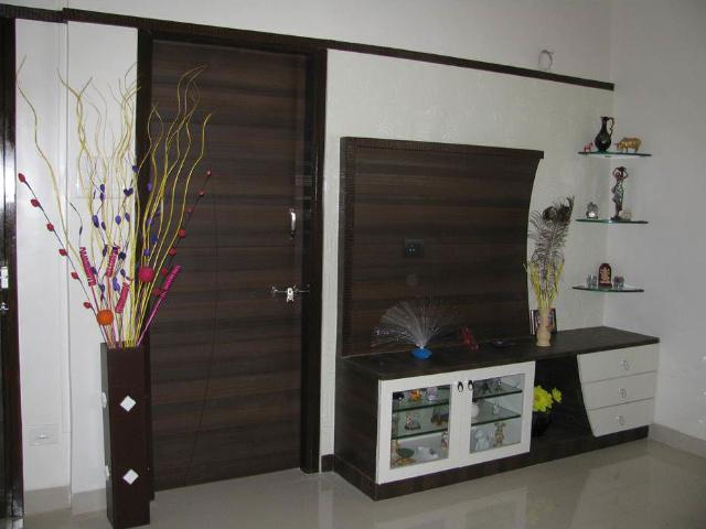 Rental | 2 BHK + 750 Sq.Ft. Apartment in Golden Sai Vilasita