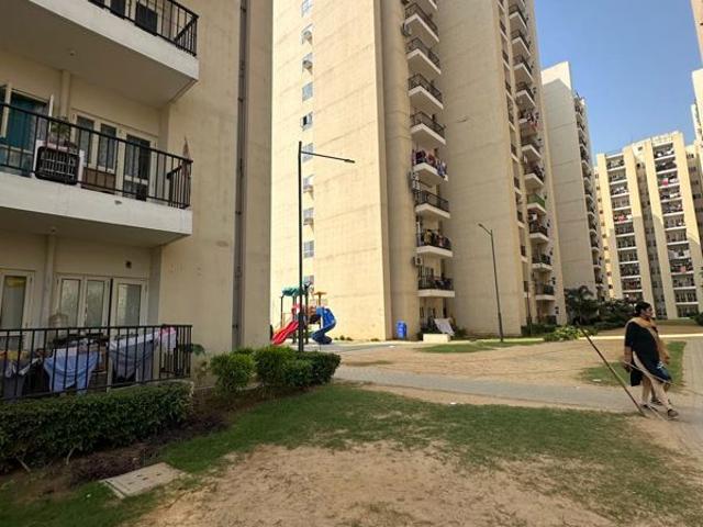 Rental | 2 BHK 750 Sq.Ft. Apartment in GLS Crown Avenue