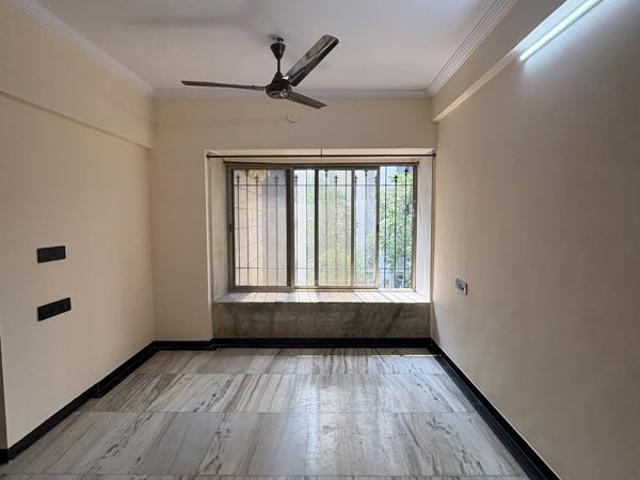 Rental | 2 BHK 750 Sq.Ft. Apartment in Hyde Park Galaxy
