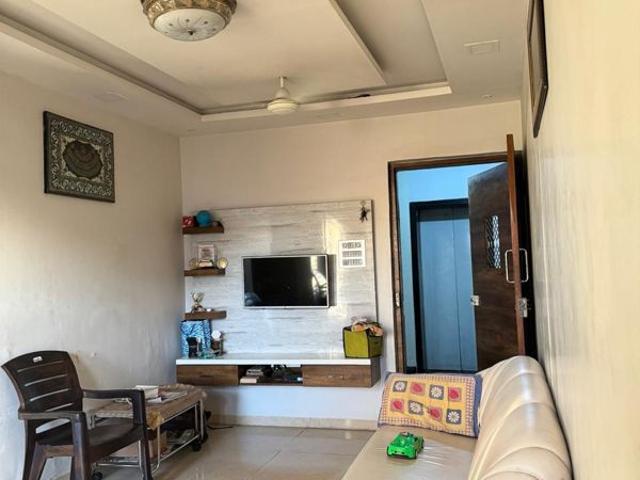 Rental | 2 BHK 750 Sq.Ft. Apartment in Keshav Kunj III