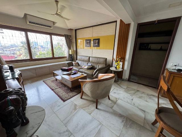 Rental | 2 BHK + 750 Sq.Ft. Apartment in Kherwadi