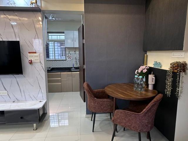 Rental | 2 BHK + 750 Sq.Ft. Apartment in Rahul East View