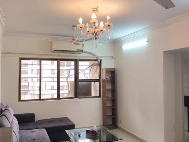 Rental | 2 BHK 750 Sq.Ft. Apartment in Royal Classic Co Op Society